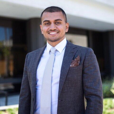 Merrill Lynch Financial Advisor Petik Petrosyan