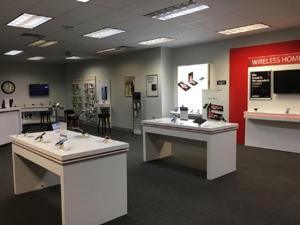 Russell Cellular-Verizon Authorized Retailer