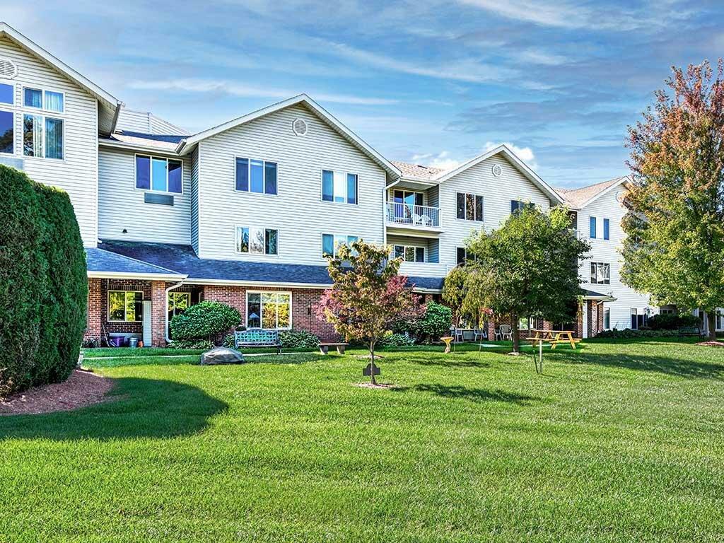 Holiday Blue Water Lodge