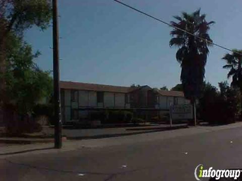 Forest Creek Apts-Carmichael