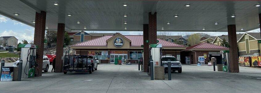 Sinclair Gas Station
