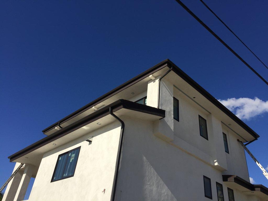 Four Season Rain Gutters