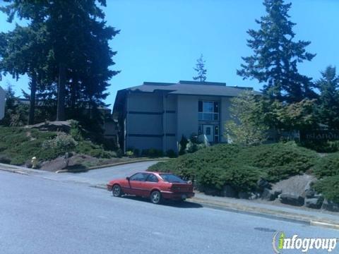 Islandia Condominiums Association