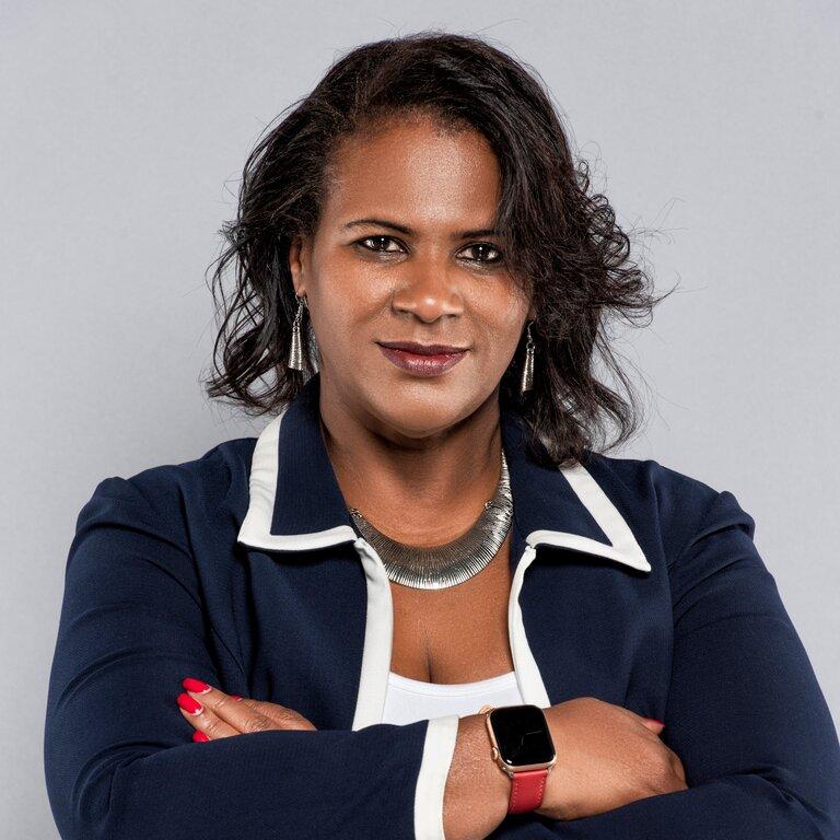 Elaine Capron-Intuit Turbotax Verified Pro