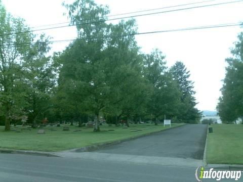 Crescent Grove Cemetery & Mausoleum