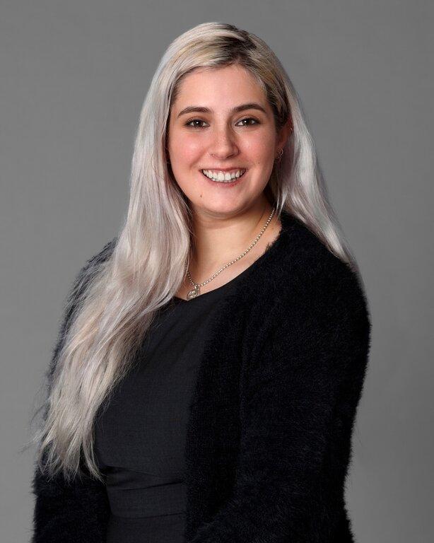 Merrill Lynch Financial Advisor Hannah Weatherly