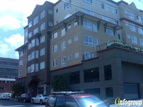 Casa Pacifica Apartments