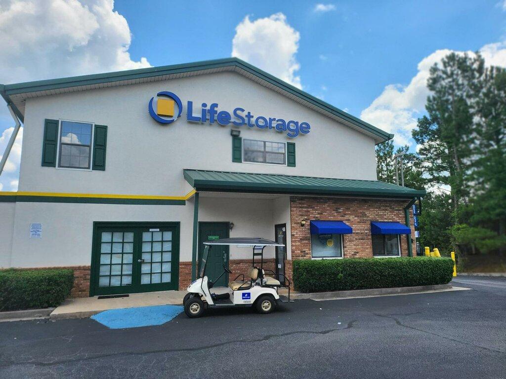 Extra Space Storage