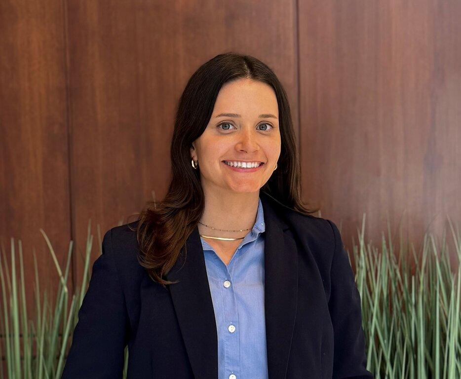 Merrill Lynch Financial Advisor Alexandra Paxton