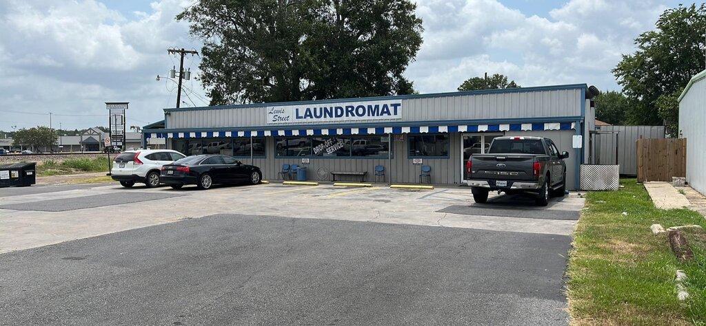 Lewis Street Laundromat