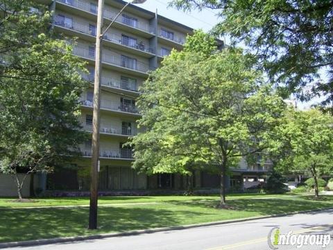 West Chateau Condominiums