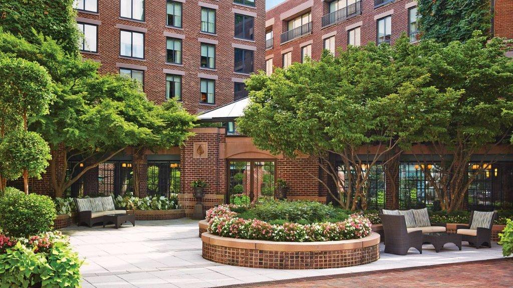 Four Seasons Fitness Club