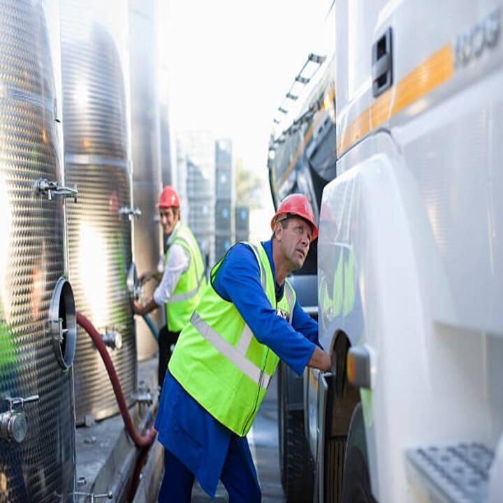 Holcomb Environmental Oil Services