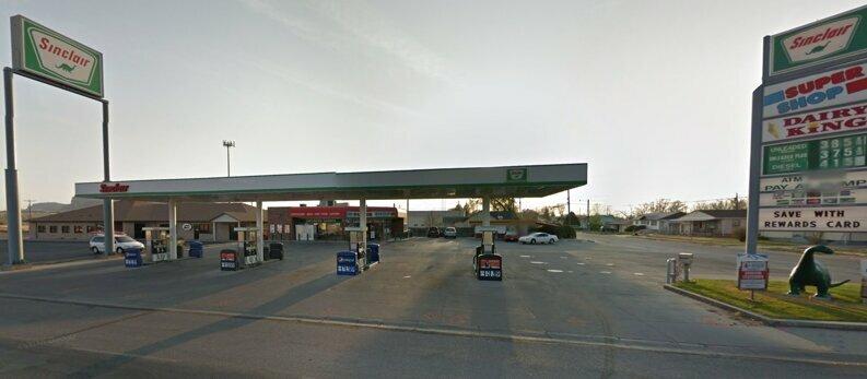 Sinclair Gas Station