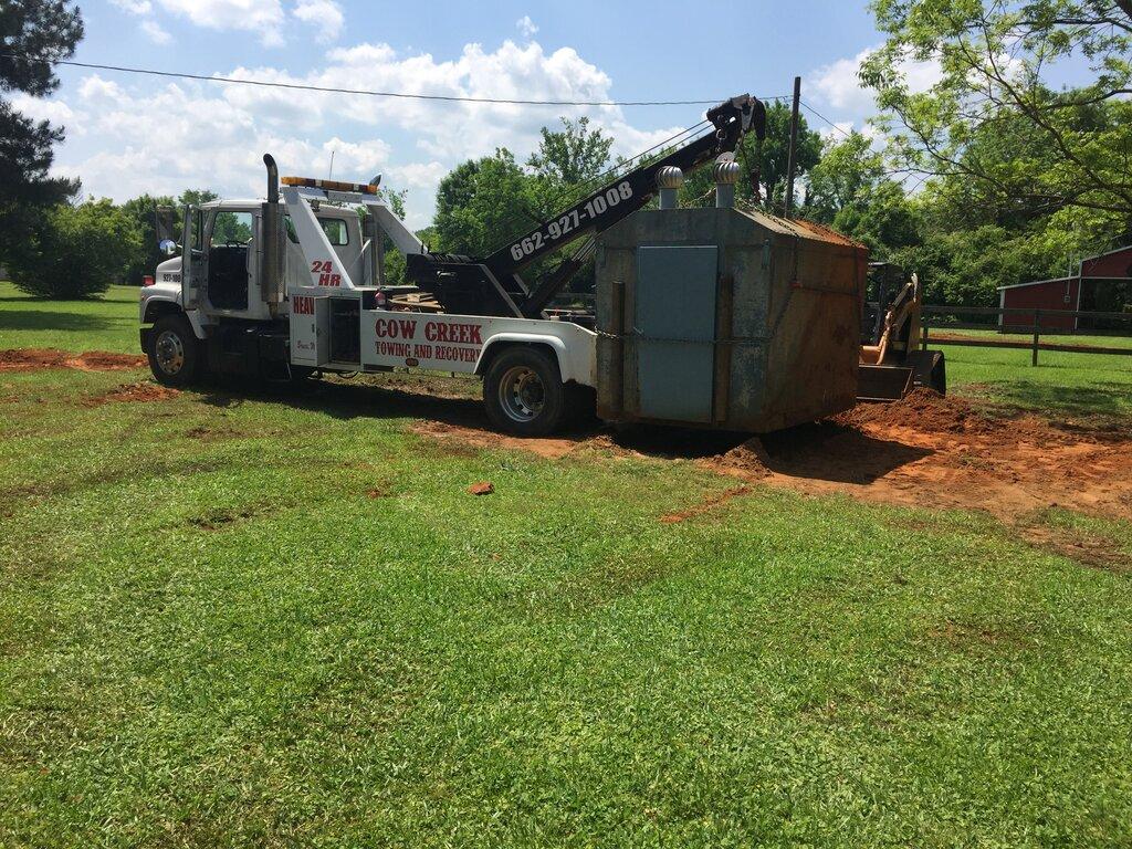 Cow Creek Towing & Recovery