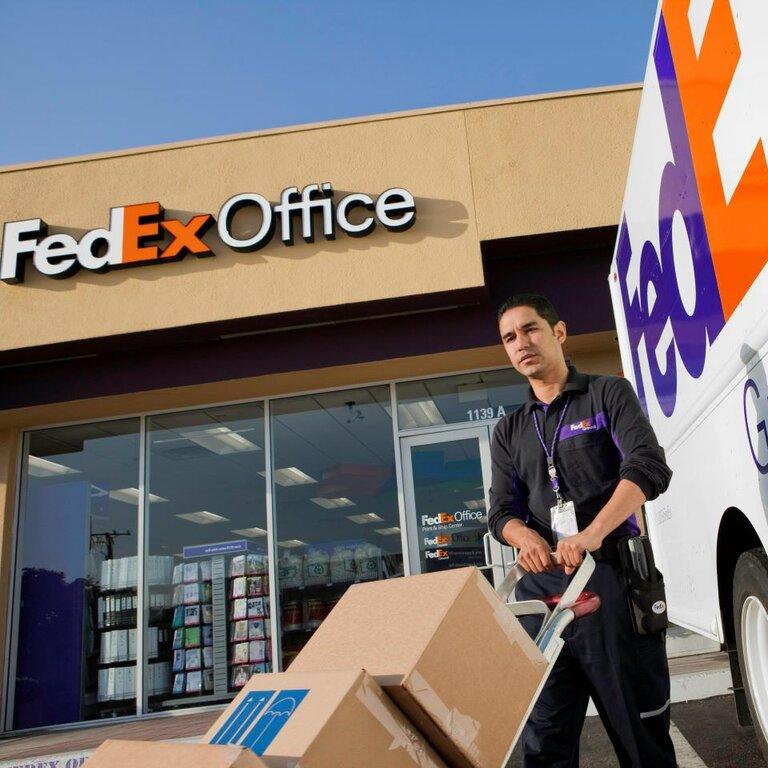 FedEx Ship Center
