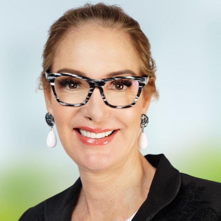 Merrill Lynch Financial Advisor Robin Rocha