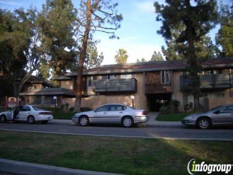 Oak Brook Apartments