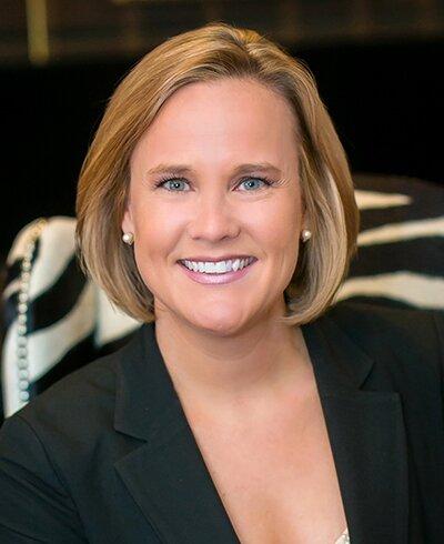 Elizabeth Stokes-Private Wealth Advisor, Ameriprise Financial Services, LLC