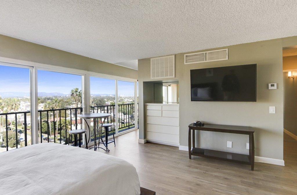 Marina Tower Apartments