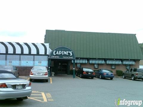 Capone's Restaurant & Lounge
