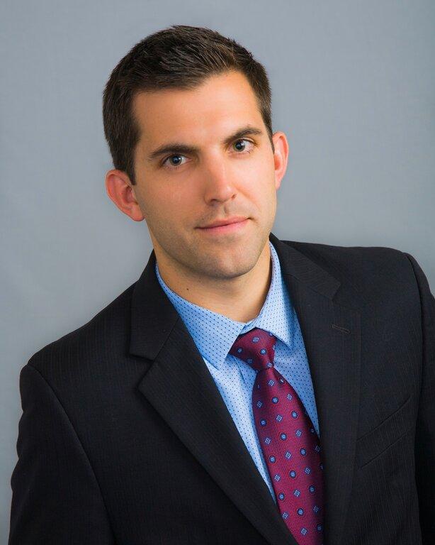 Merrill Lynch Financial Advisor Taylor Rhoades