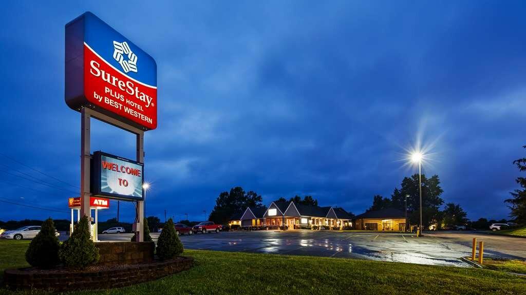 Baymont Inn and Suites by Wyndham Farmington, MO