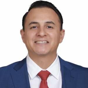 Moises Salais Dream Big Realty