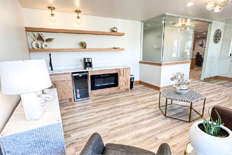 Smile Lounge of Edmond-Dr Mehreen Khan