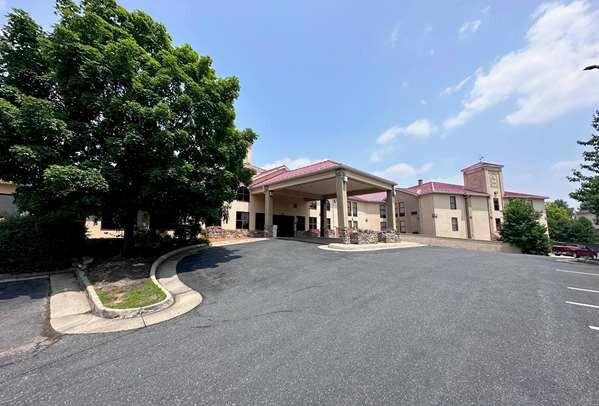 Wingate by Wyndham Waynesboro/Route 340