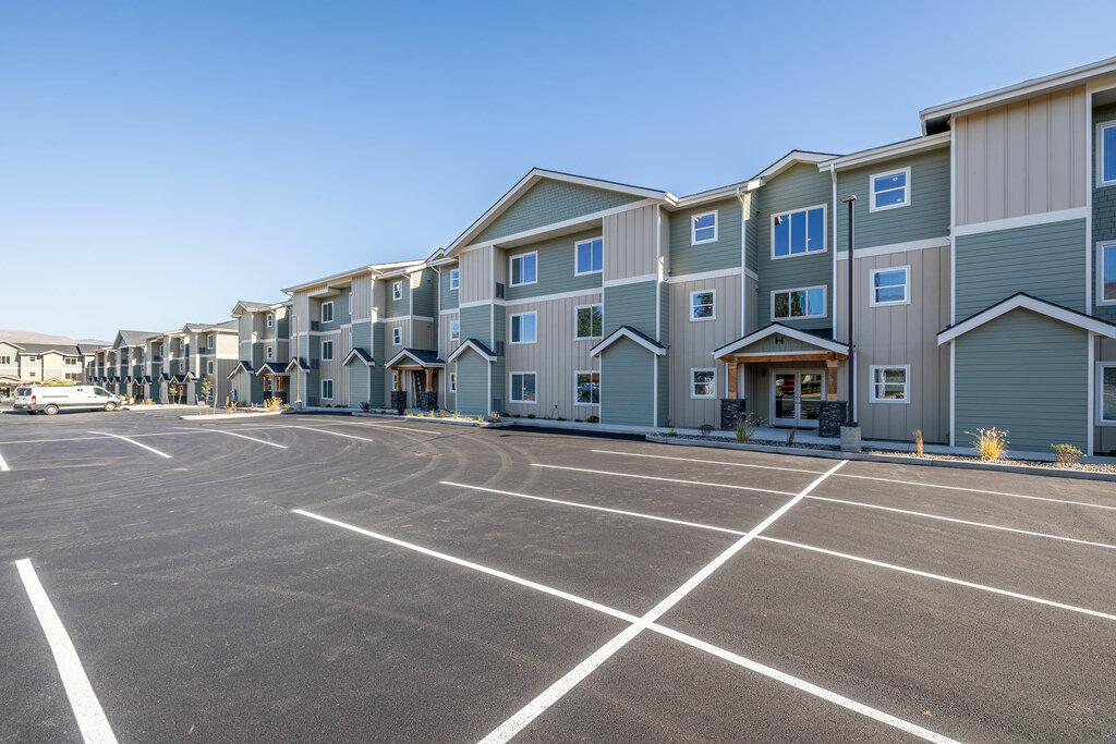 Sagecrest Apartments