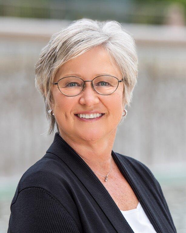 Merrill Lynch Financial Advisor Lori Arnevick