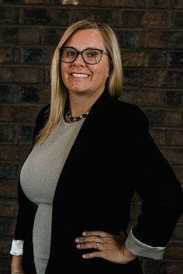 Merrill Lynch Financial Advisor Randie Hagelman