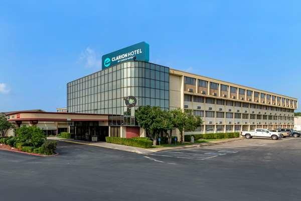 Clarion Hotel Broken Arrow-Tulsa
