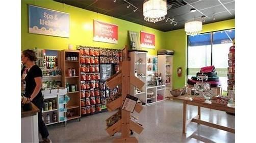 Splash and Dash Groomerie & Boutique