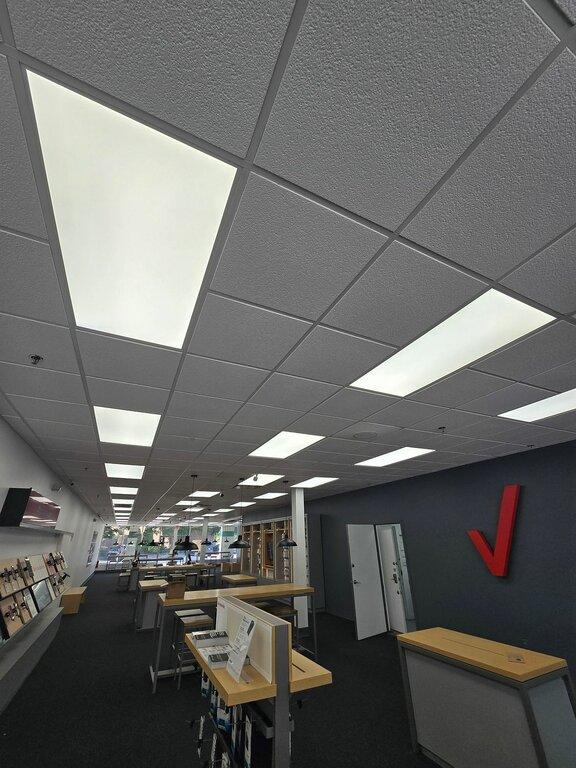 Russell Cellular-Verizon Authorized Retailer