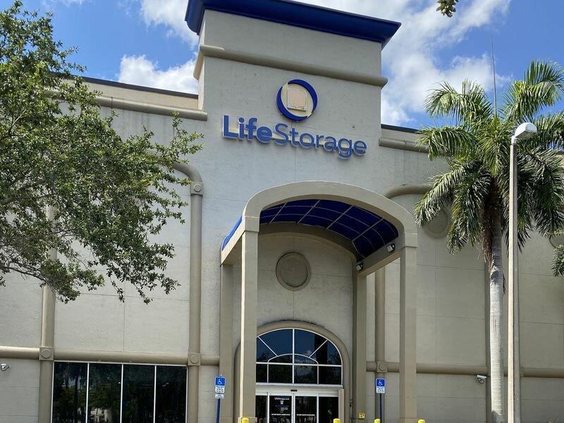 Extra Space Storage