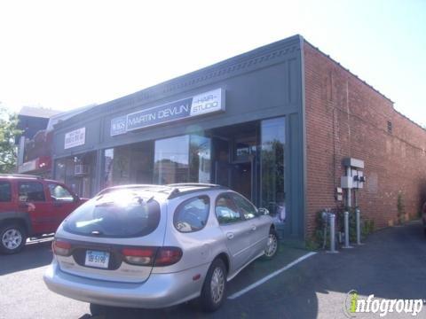 Brick Walk Books & Fine Art