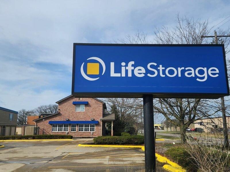 Extra Space Storage