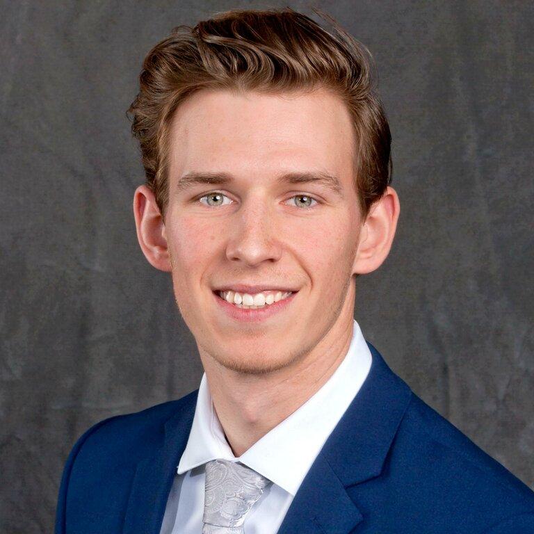 Edward Jones-Financial Advisor: Paul Kom