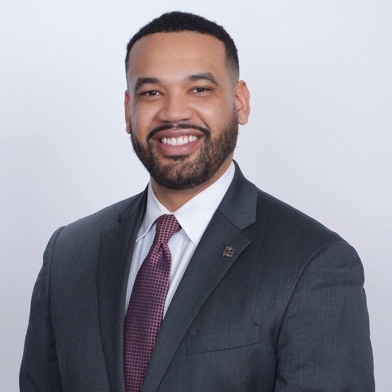 Merrill Lynch Financial Advisor Aaron Blackburn