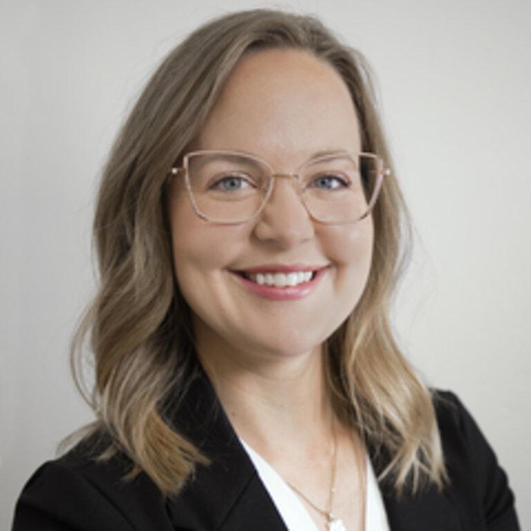 Edward Jones-Financial Advisor: Amy Clark