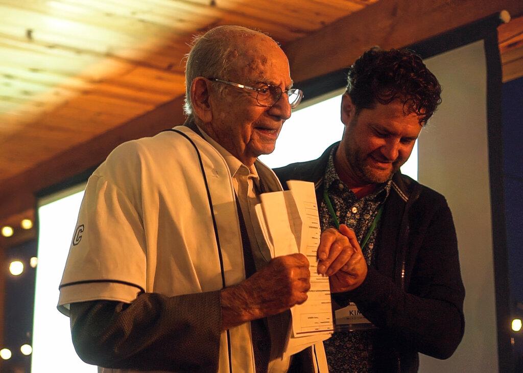 Tradehome Shoe Stores, Inc