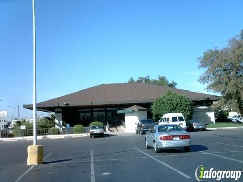 Hanger Clinic: Arizona Walk Shop