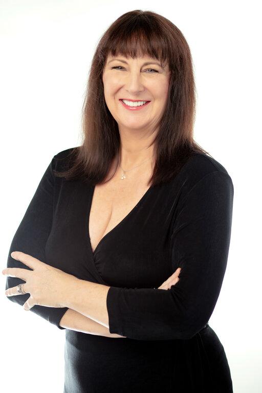 Marcia Schultz, Realtor Realty One Group Southwest