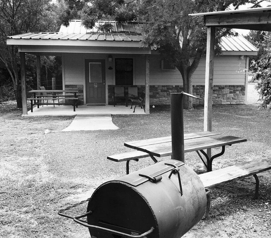 4J Riverway Cabins & RV Park