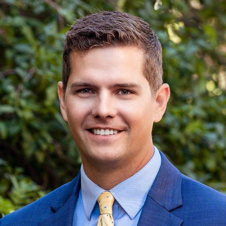 Merrill Lynch Financial Advisor Taylor Gilmore