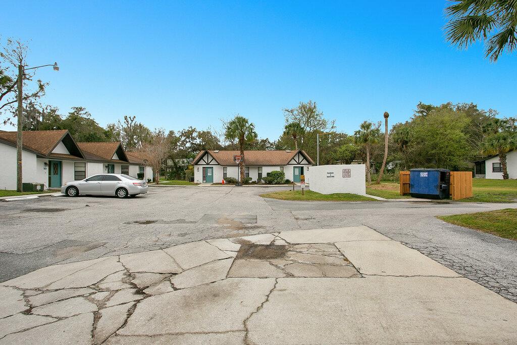 The Rhoads Apartments