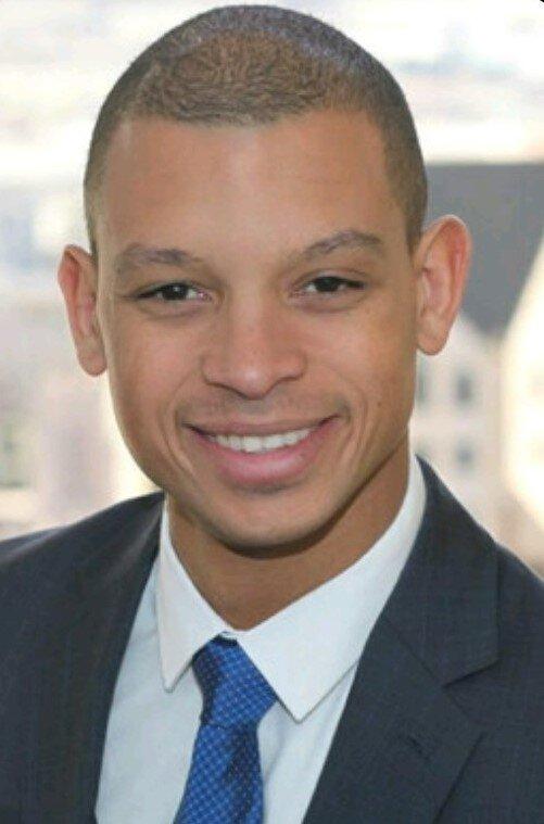 Merrill Lynch Financial Advisor Wigberto Astacio