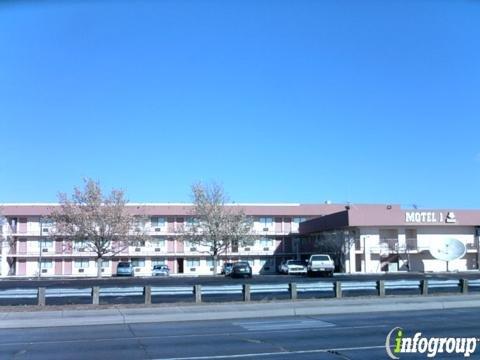 Motel 1